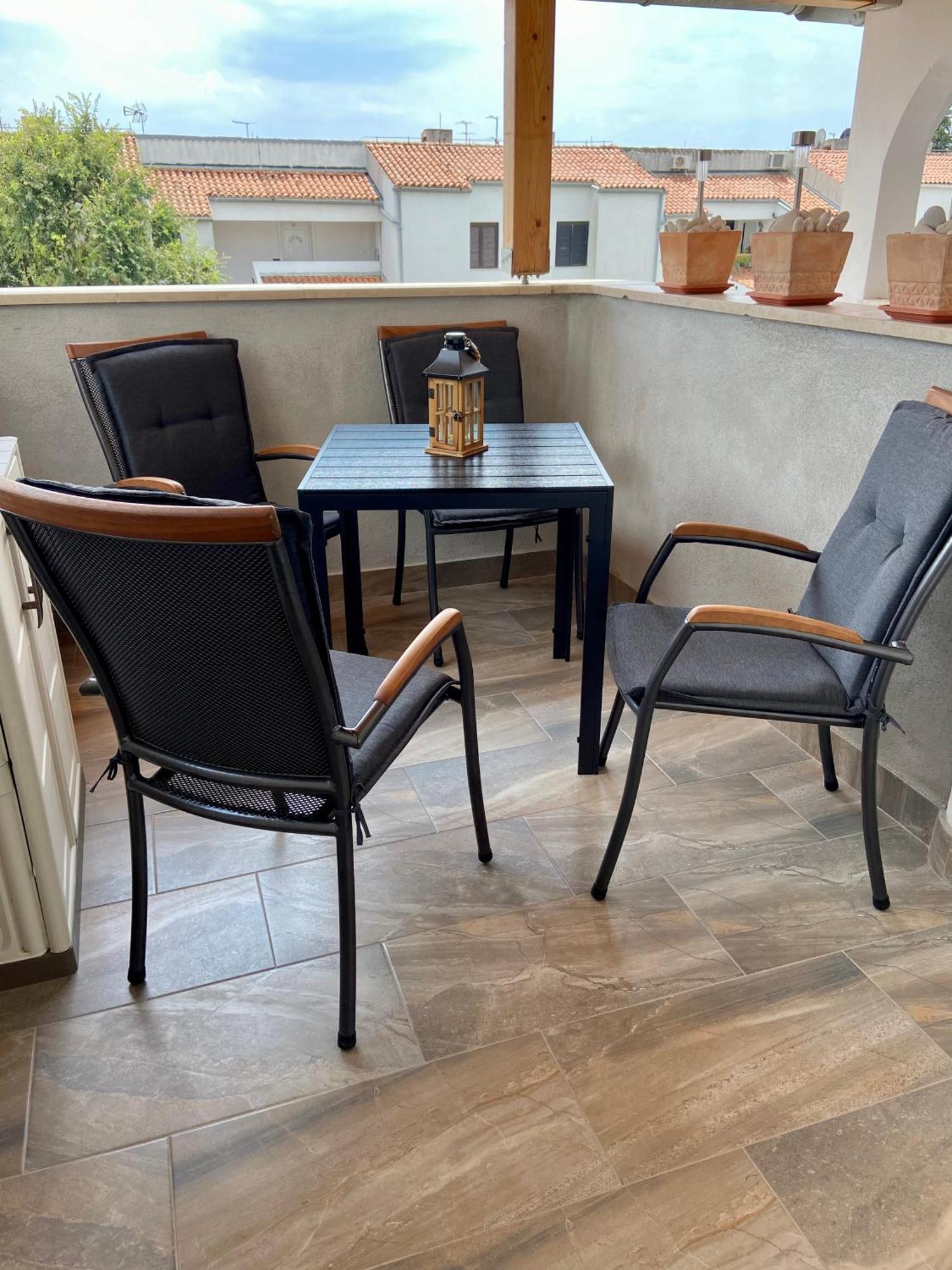 Apartment Enis Barbariga Bagian luar foto